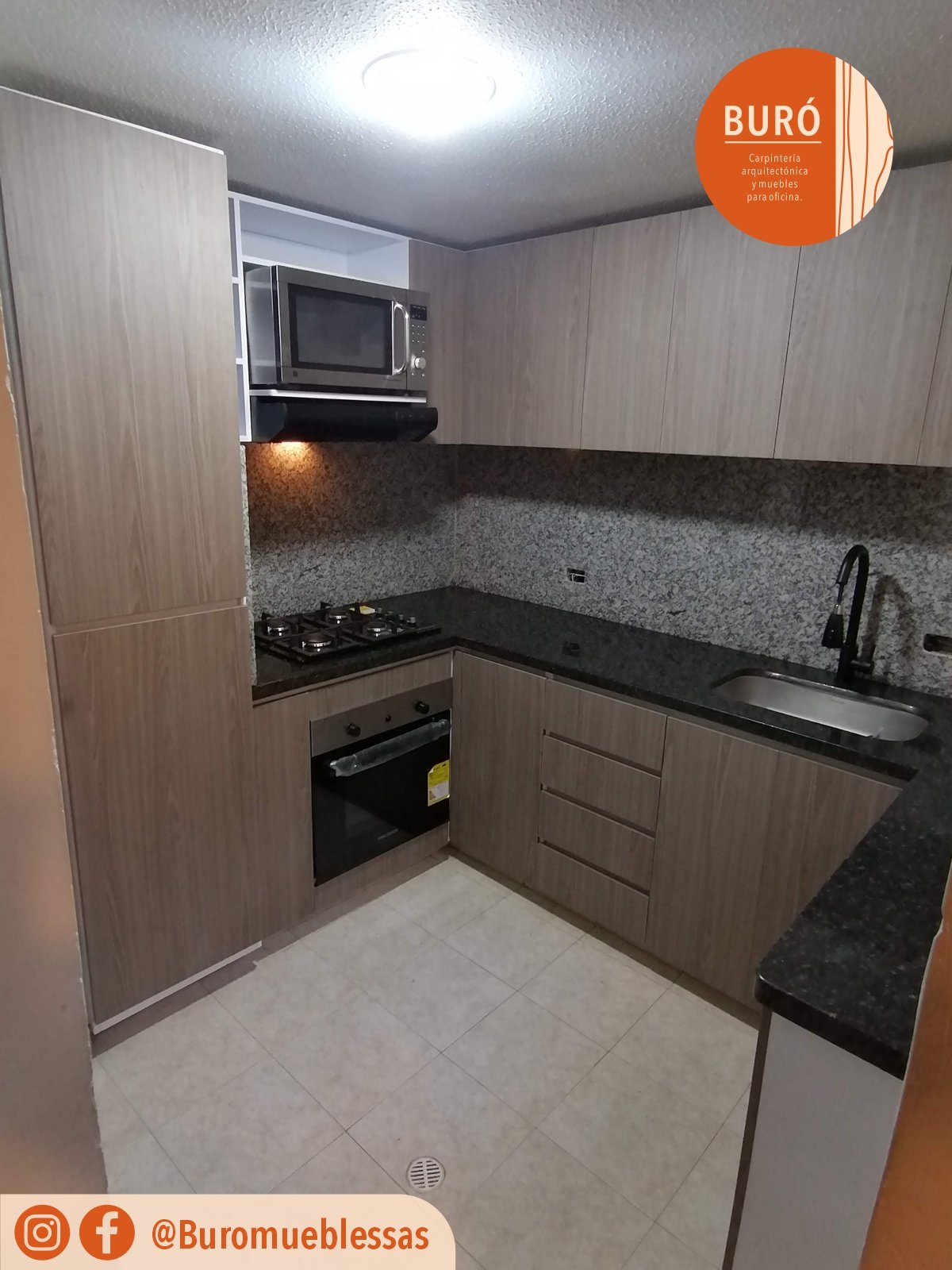 Cocina en U 1.9.jpg